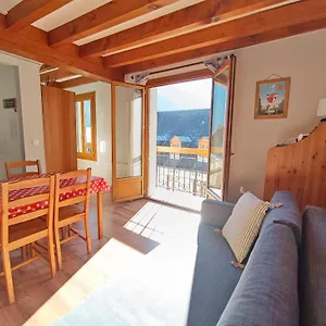 Appartement La Taniere, T2 Duplex, Centre Luchon, 4 Personnes, Wifi, 3eme Etage, Bagnères-de-Luchon